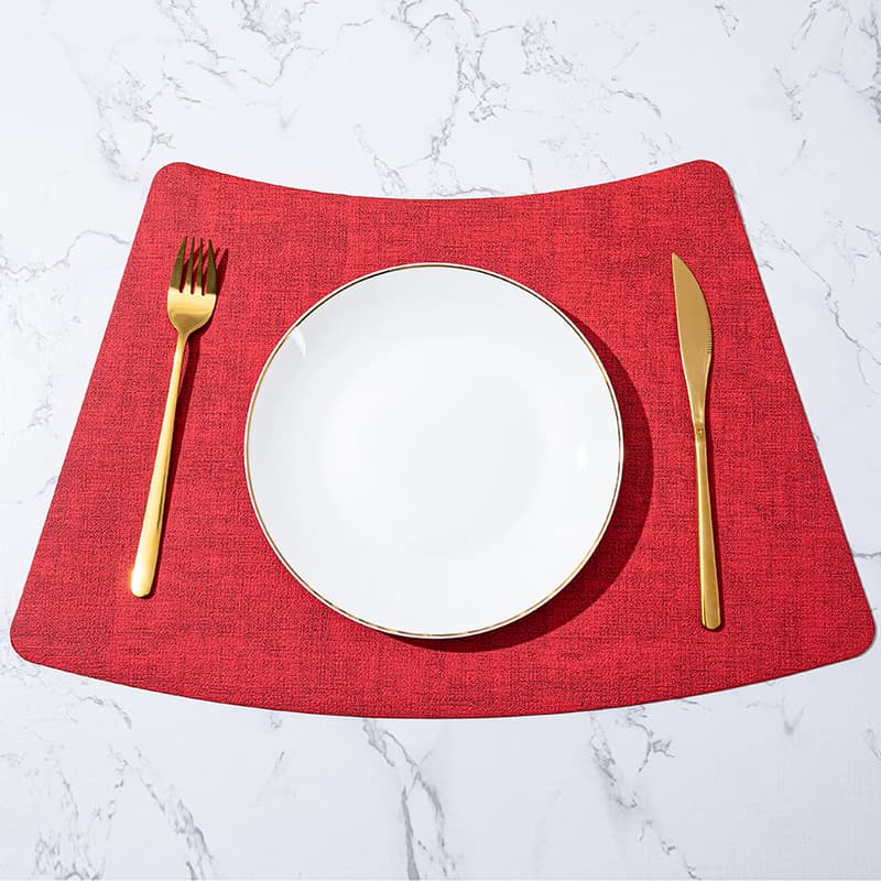 高級感溢れる合皮製・スエード調・ランチョンマット