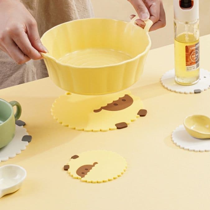 ランチョンマット ふわふわ羊さん隔熱墊子どもランチョンマット