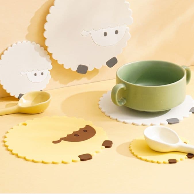 ランチョンマット ふわふわ羊さん隔熱墊子どもランチョンマット