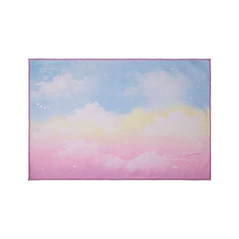 ～子供の欲しがるランチマット～ ～そうそうこれ欲しかった～ 空と雲の水彩ランチョンマット