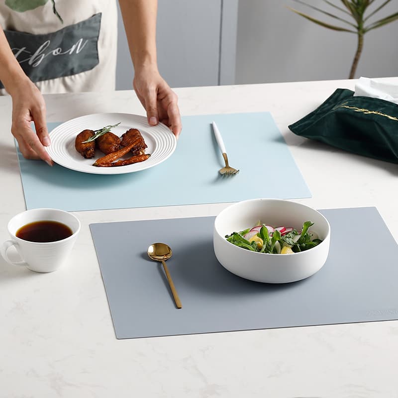 ランチョンマット ランチョンマット なめらか食卓シリコンマット