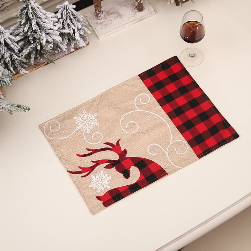 北欧風クリスマス刺繍ランチョンマット 雪花とトナカイ柄
