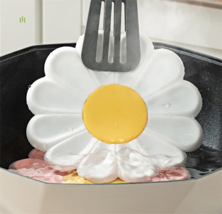 ランチョンマット 子ども用花型シリコン断熱マット 耐熱食器敷き やけど防止